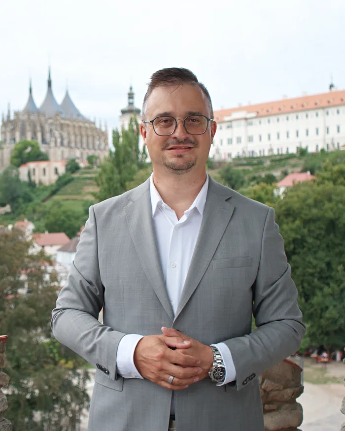 Martin Suchánek, MBA
